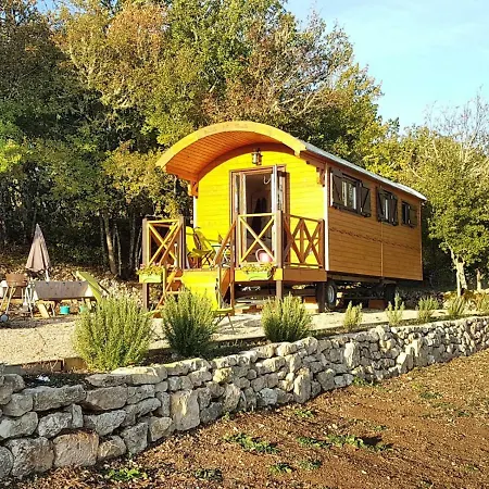 La Roulotte Clerelu - Du Domaine Des Ramonets Country house