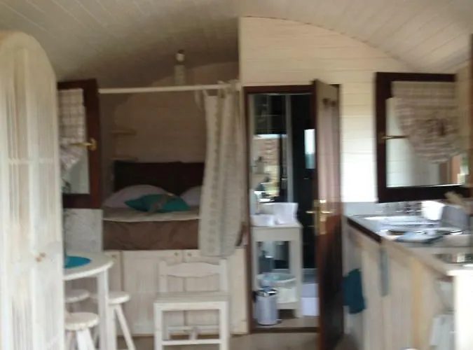 La Roulotte Clerelu - Du Domaine Des Ramonets *