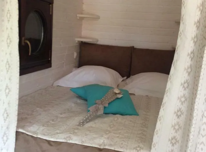 La Roulotte Clerelu - Du Domaine Des Ramonets Cahors